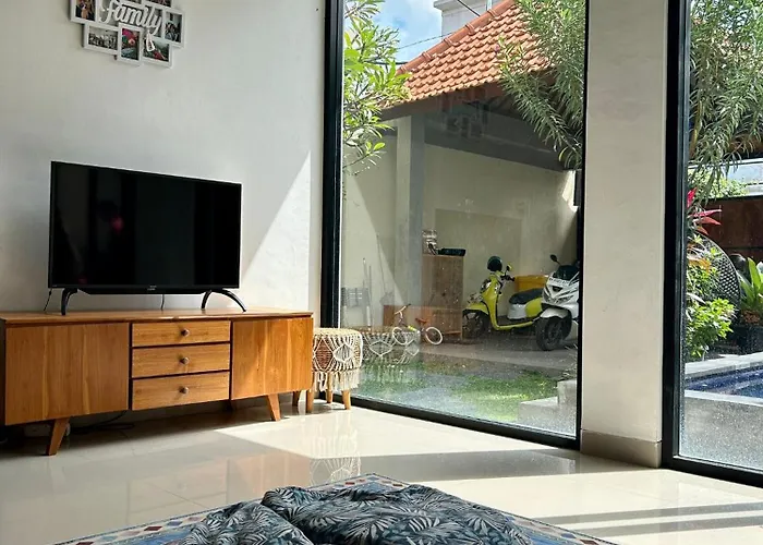 Singapore Spacious 3br Pool In *