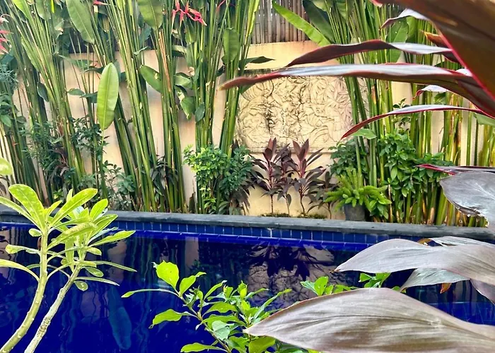 Singapore Spacious 3br Pool In
